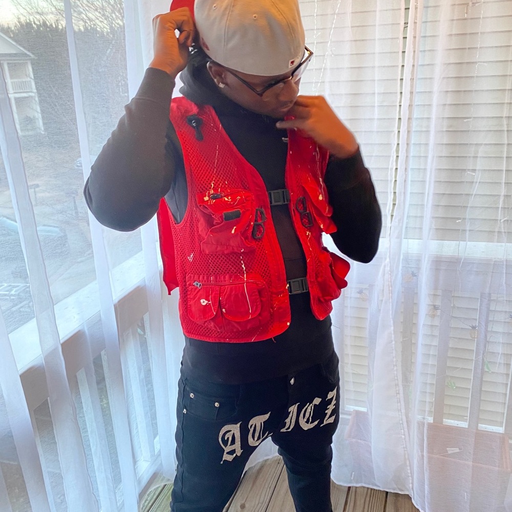 Vest - Picture 4 of 4